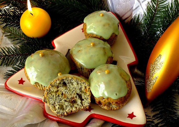 Fotografia przedstawiająca Makowe muffinki z pomarańczową nutą