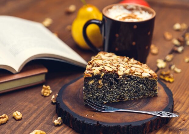 Fotografia przedstawiająca Makowiec japoński - bezglutenowy