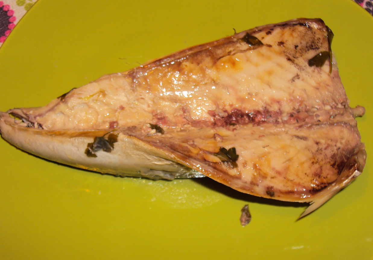 Makrela w bulionie warzywnym foto