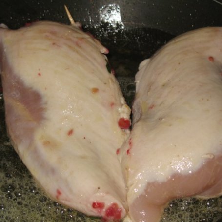 Krok 4 - Malinowo- lazurowe piersi z kurczaka foto