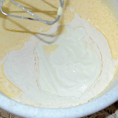 Krok 2 - Malinowy  jogurtowiec foto