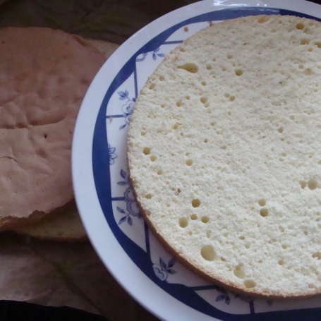 Krok 1 - Malinowy torcik foto