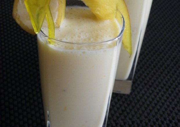 Fotografia przedstawiająca Mango smoothie