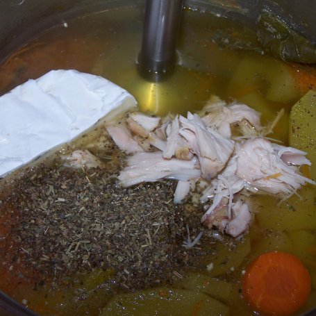 Krok 4 - Marchew z cukinią, czyli zaskakująco smaczny krem na króliku foto