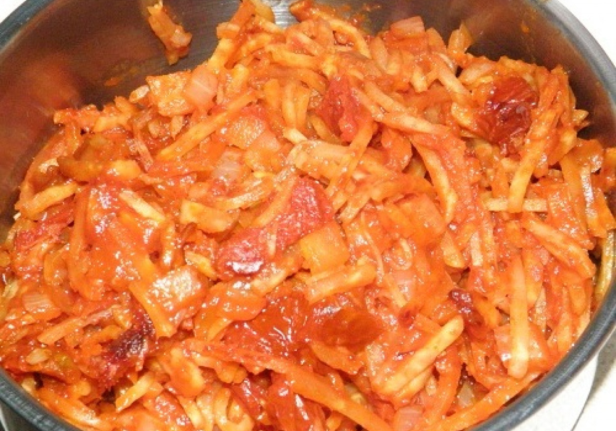 Marchewka w pomidorach foto