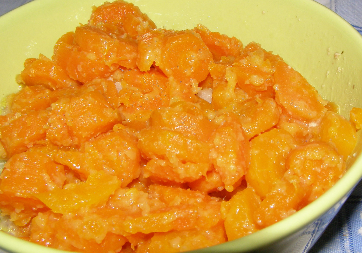 marchewka z masłem i pomarańczą... foto
