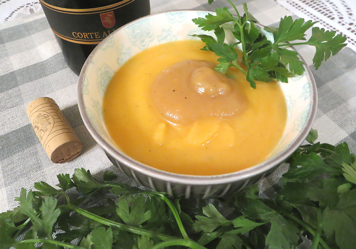 Marchewkowa zupa-krem z Chianti foto