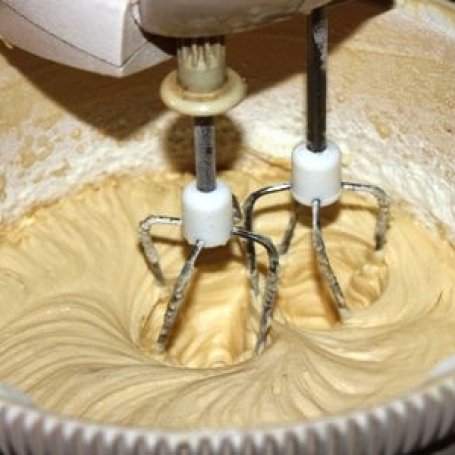 Krok 1 - Marchewkowe ciasto z lukrem z pomarańczy foto