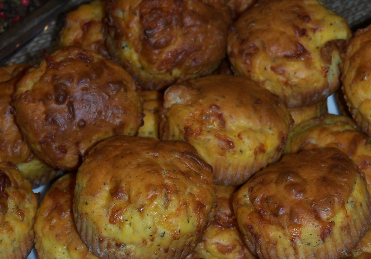 Marchewkowe muffinki, czyli wytrawne z kabanosem foto