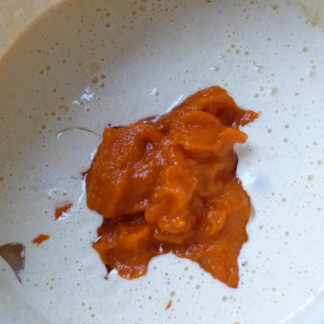 Krok 3 - Marchewkowo-kokosowe gofry  foto