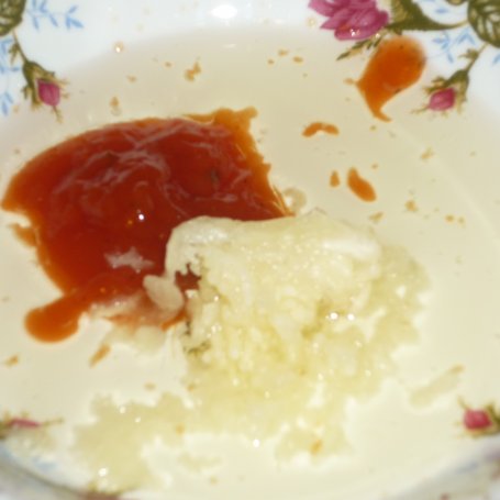 Krok 2 - Marynata czosnkowo-ketchupowa do wieprzowiny foto