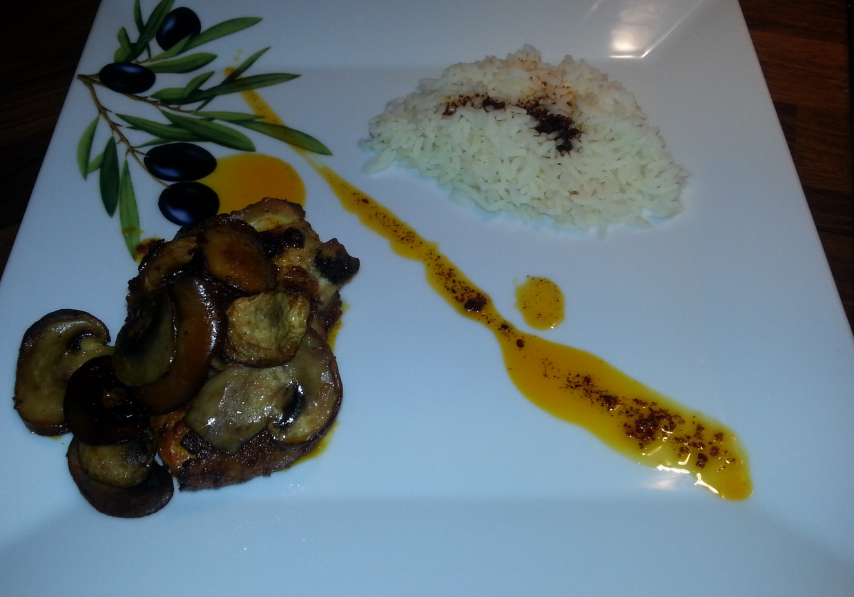 Marynowany kurczak z pieczarkami i ryżem foto