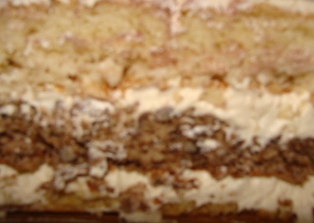Fotografia przedstawiająca masa orzechowa do torta