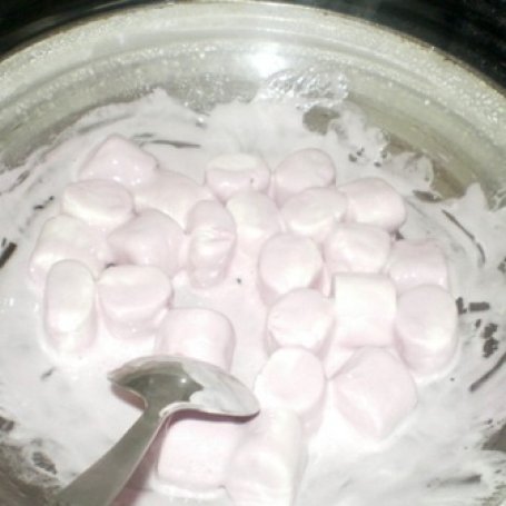 Krok 1 - Masa z pianek marshmallows foto