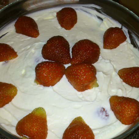 Krok 3 - Mascarpone z truskawkami foto