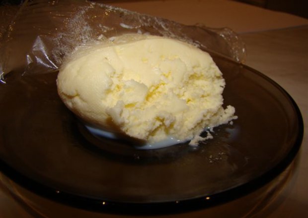Fotografia przedstawiająca masło