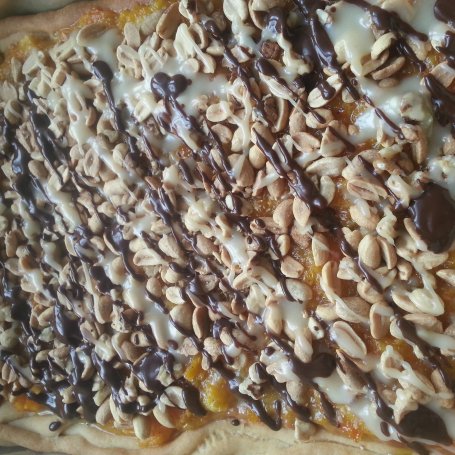 Krok 8 - Mazurek wielkanocny z kajmakiem i bakaliami foto