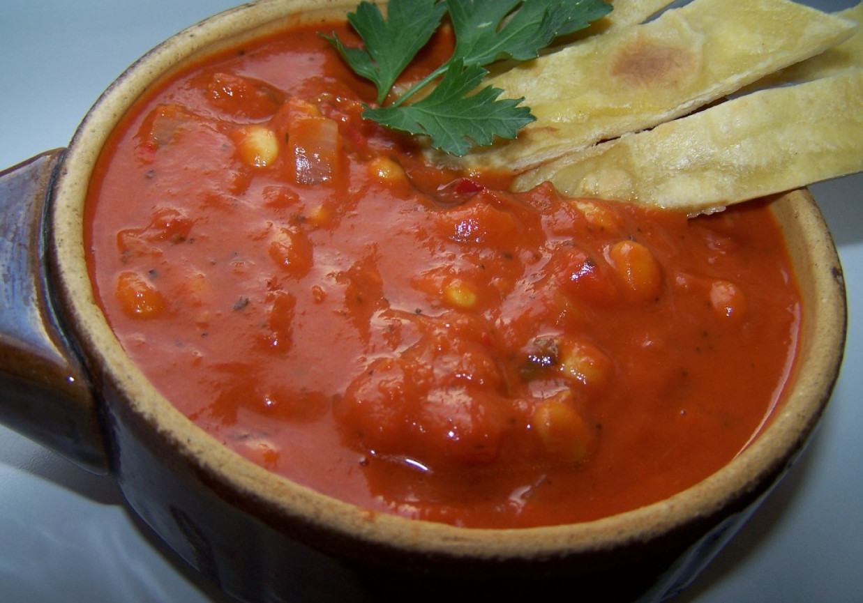 meksykańska pikantna pomidorowa z tortillą foto