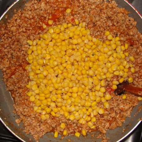 Krok 5 - Meksykańska zapiekanka ziemniaczana z mięsem mielonym foto
