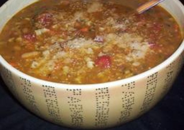 Fotografia przedstawiająca meksykańska zupa fasolowa