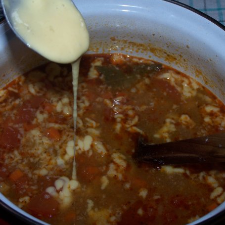 Krok 3 - "Męska" zupa, czyli gulaszowa z lanym ciastem :) foto