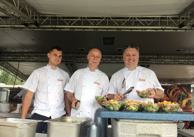 Miasteczko Prymatu w Pacanowie, czyli tam, gdzie kozy kują foto