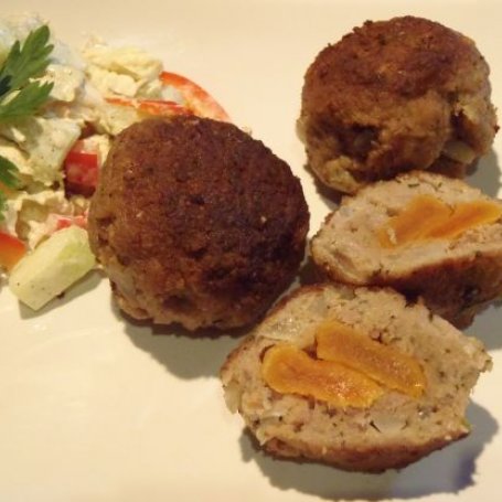 Krok 4 - Mielone kuleczki z morelami foto