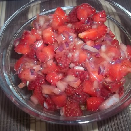 Krok 4 - Mielone szaszłyki z salsą truskawkową foto