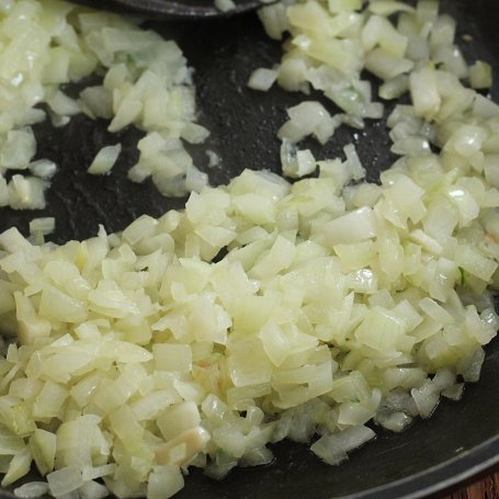 Krok 3 - Mielone z kabanosem i pieczarkami foto