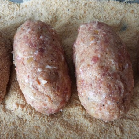 Krok 6 - Mielone z marchewką i kabanosem foto