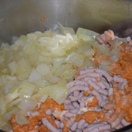 Krok 2 - Mielone z marchewką i ryżem foto
