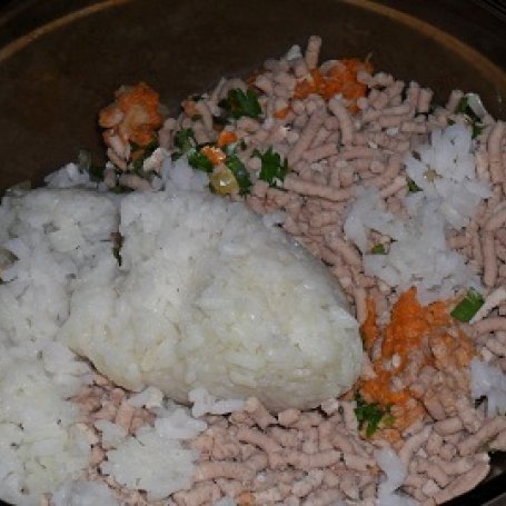Krok 3 - Mielone z marchewką i ryżem foto