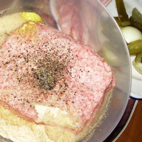 Krok 1 - mielone zrazy z łopatki z kapustą kiszoną i pieczarkami... foto