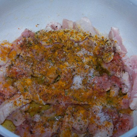 Krok 1 - Mięsna z makaronem , czyli zupa gulaszowa foto