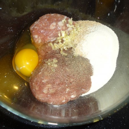 Krok 2 - Mięsne kuleczki w gulaszu a la leczo foto