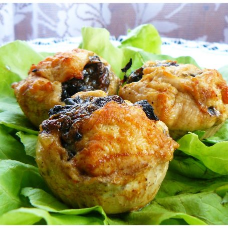 Krok 1 - " Mięsne muffiny z pieczarkową niespodzianką " foto