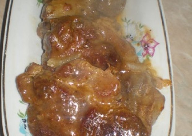Fotografia przedstawiająca Mięso duszone z sosem