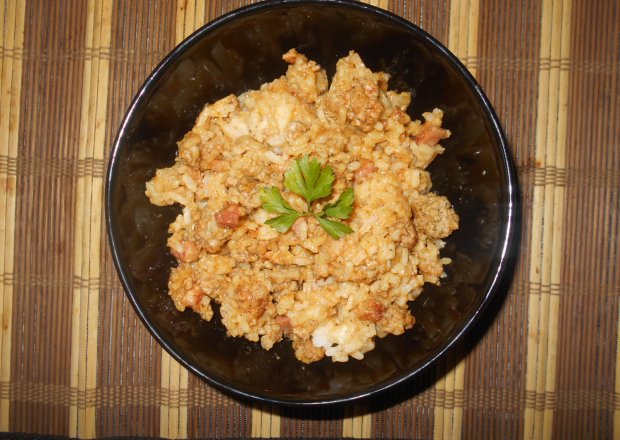 Fotografia przedstawiająca Mięso mielone z ryżem i boczkiem