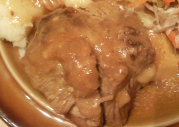 Fotografia przedstawiająca Mięso wieprzowe w sosie