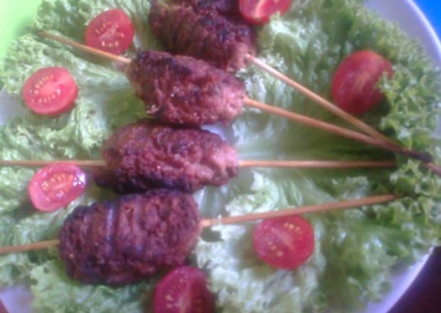 Fotografia przedstawiająca Mięso z bazylią grillowane a\'la Kebab