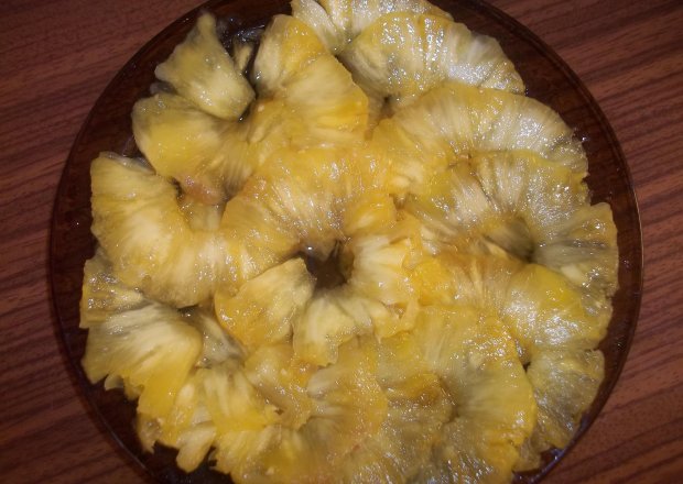 Fotografia przedstawiająca Miętowe carpaccio z ananasa