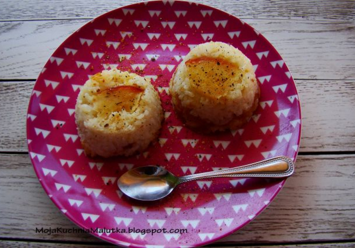Mini babeczki ryżowe z brzoskwinią foto
