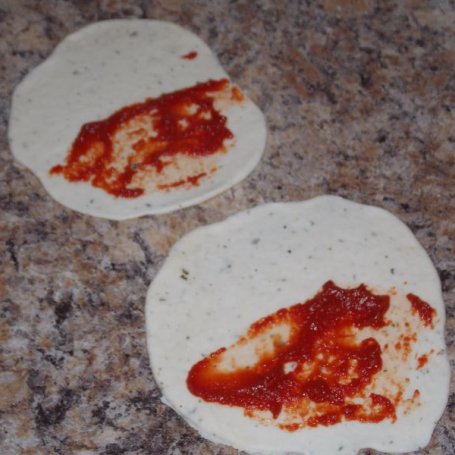 Krok 4 - Mini calzone z warzywami foto