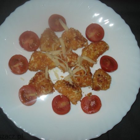 Krok 4 - Mini Fileciki w panierce z sezamem- podane z pomidorkami koktajlowymi foto