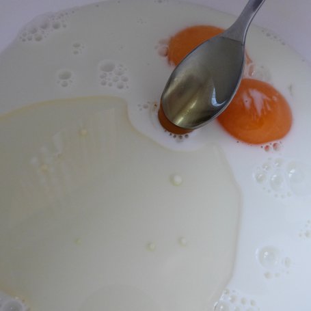 Krok 1 - Mini naleśniki z mąki pełnoziarnistej foto