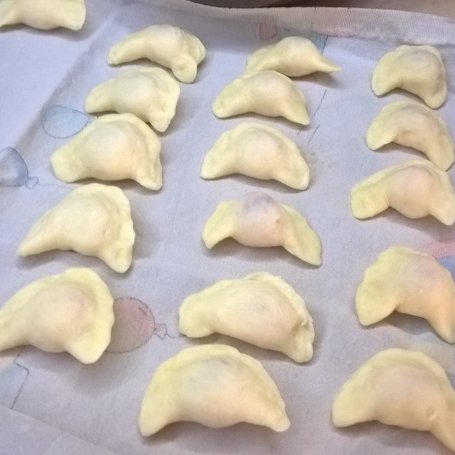 Krok 3 - Mini pierożki z czereśniami Zewy foto