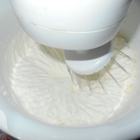 Krok 1 - Miodowe lody mleczno-śmietankowe foto