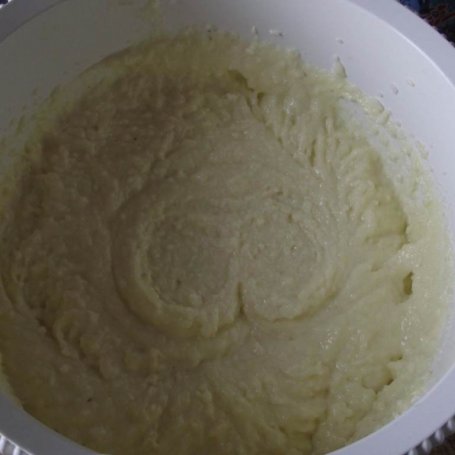Krok 7 - Miodownik z orzechami i kawą foto