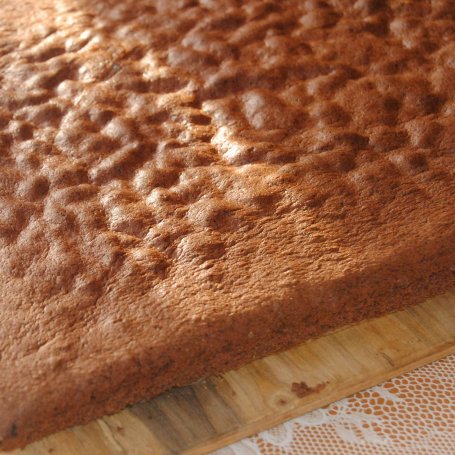 Krok 1 - Miodowo-orzechowe ciasto foto