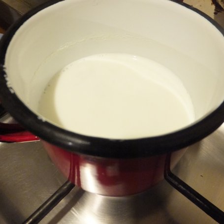 Krok 2 - Miodowy ryż na mleku z sosem malinowym  foto